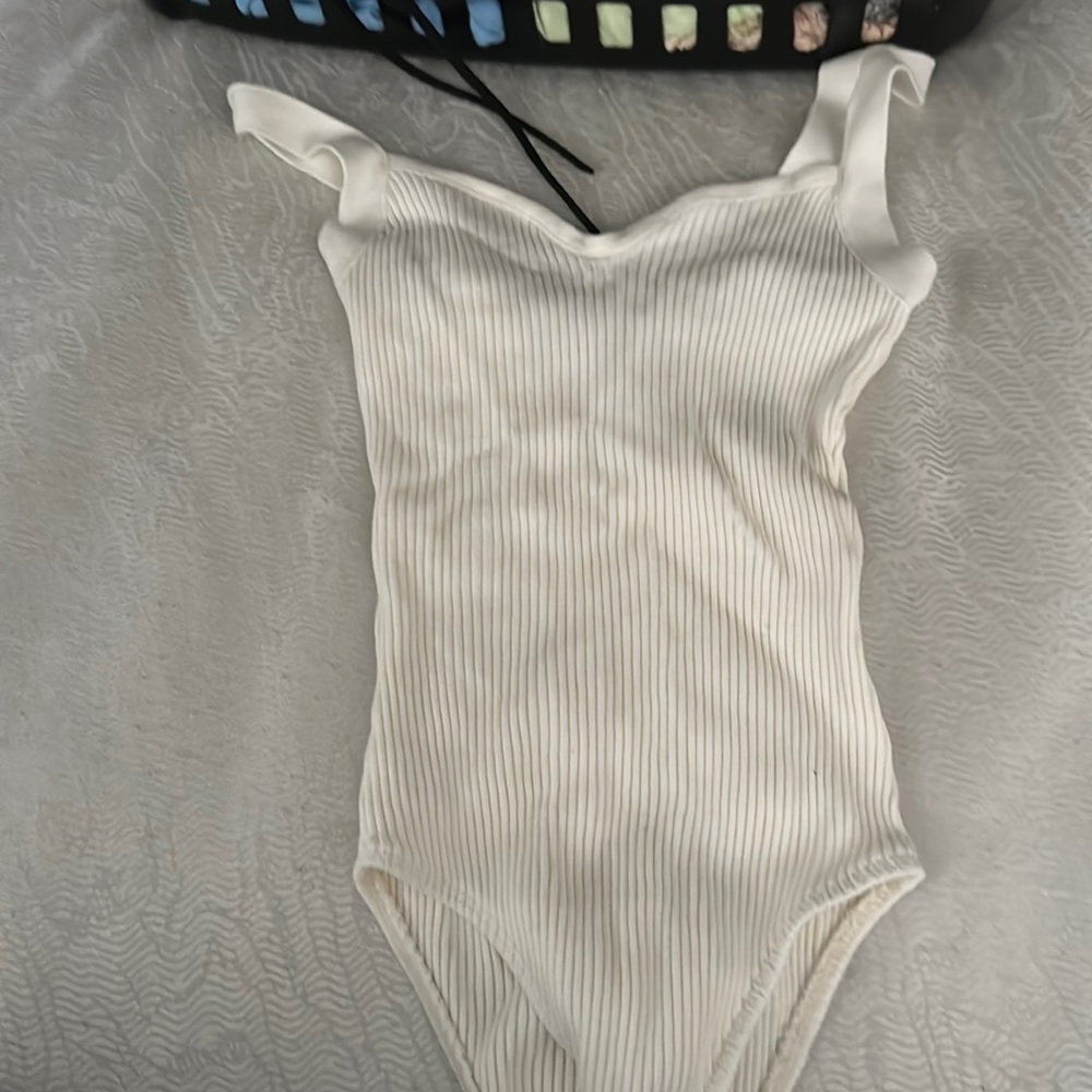 Bodysuit white / size medium